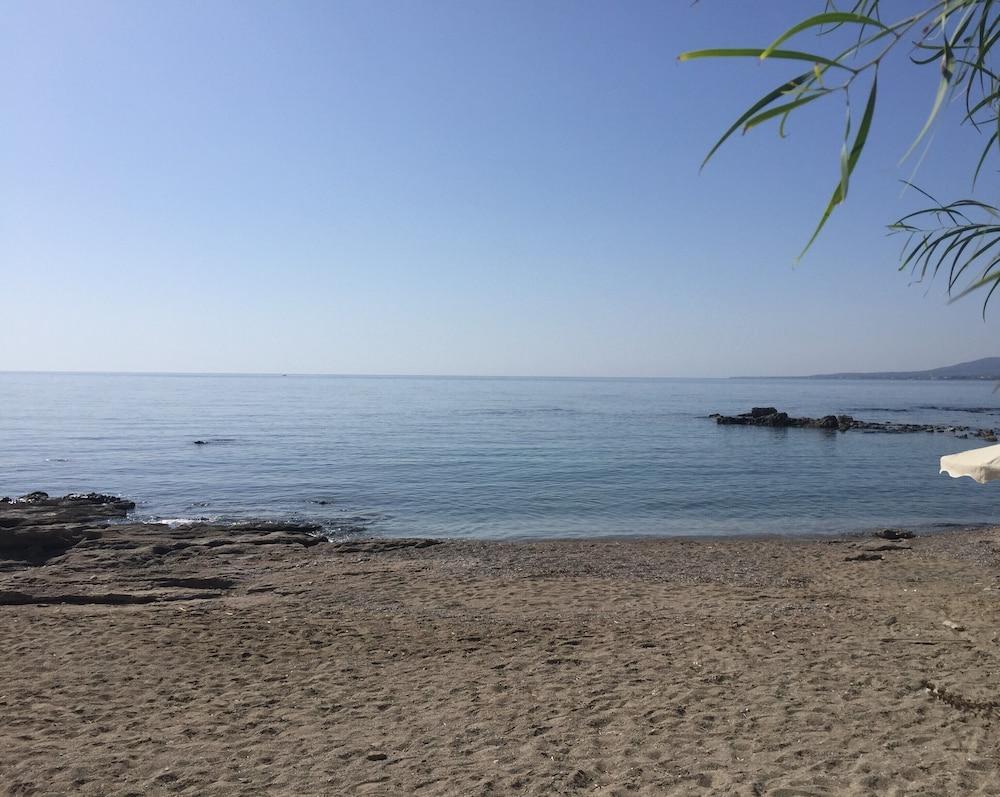 Al Mare Villas Кіотарі Екстер'єр фото