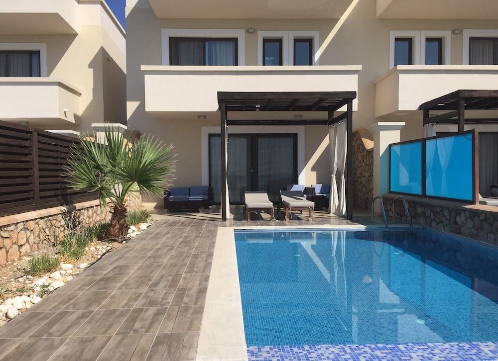 Al Mare Villas Кіотарі Екстер'єр фото